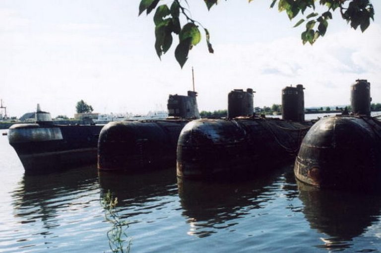 Los submarinos nucleares abandonados de la era soviética pueden generar un desastre de contaminación en el Ártico