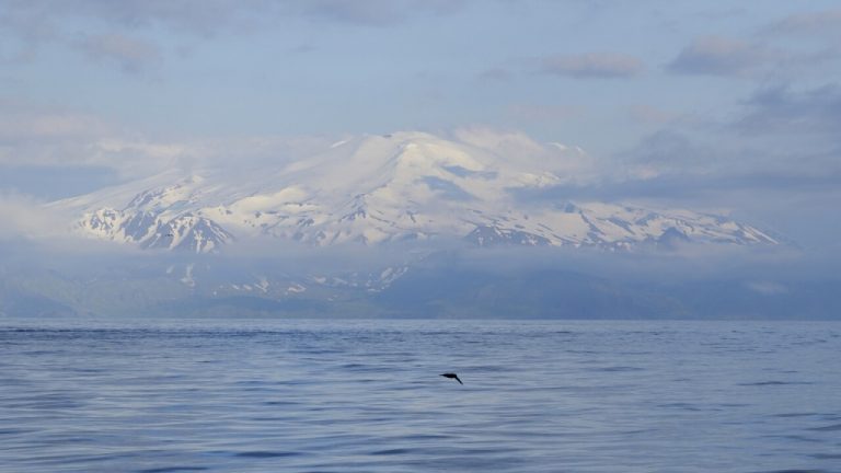 Miles de sismos sacuden el volcán Mount Spurr en Alaska