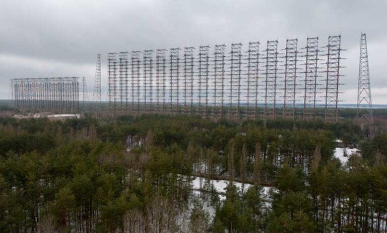 La famosa Radio Rusa del Juicio Final cobra vida emitiendo códigos de guerra secretos